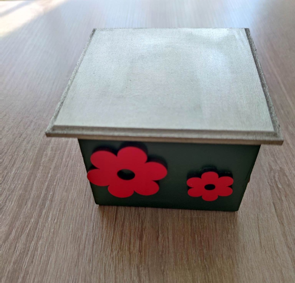 Kutija HM002